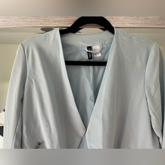 Baby blue h&m blazer - Picture 3 of 3